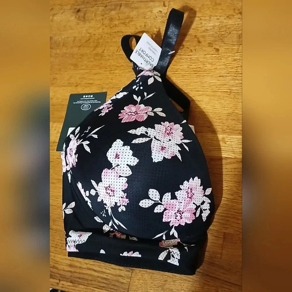 Laura Ashley Other - NWT 38C Laura Ashley Floral Wireless Bra